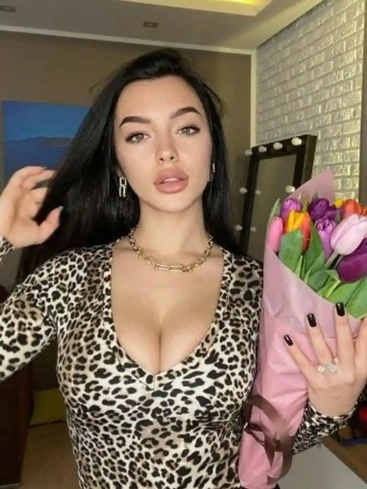 Russian Call Girls in Kolkata