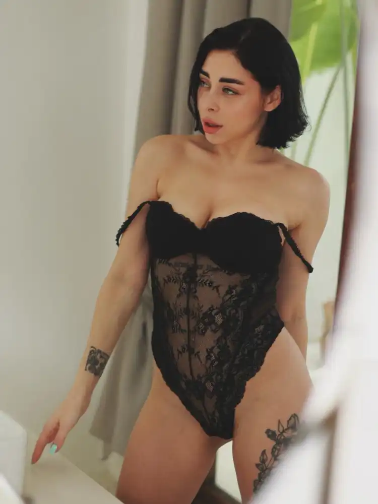 Call Girls Booking in India 4 Independent call girl in Delhi